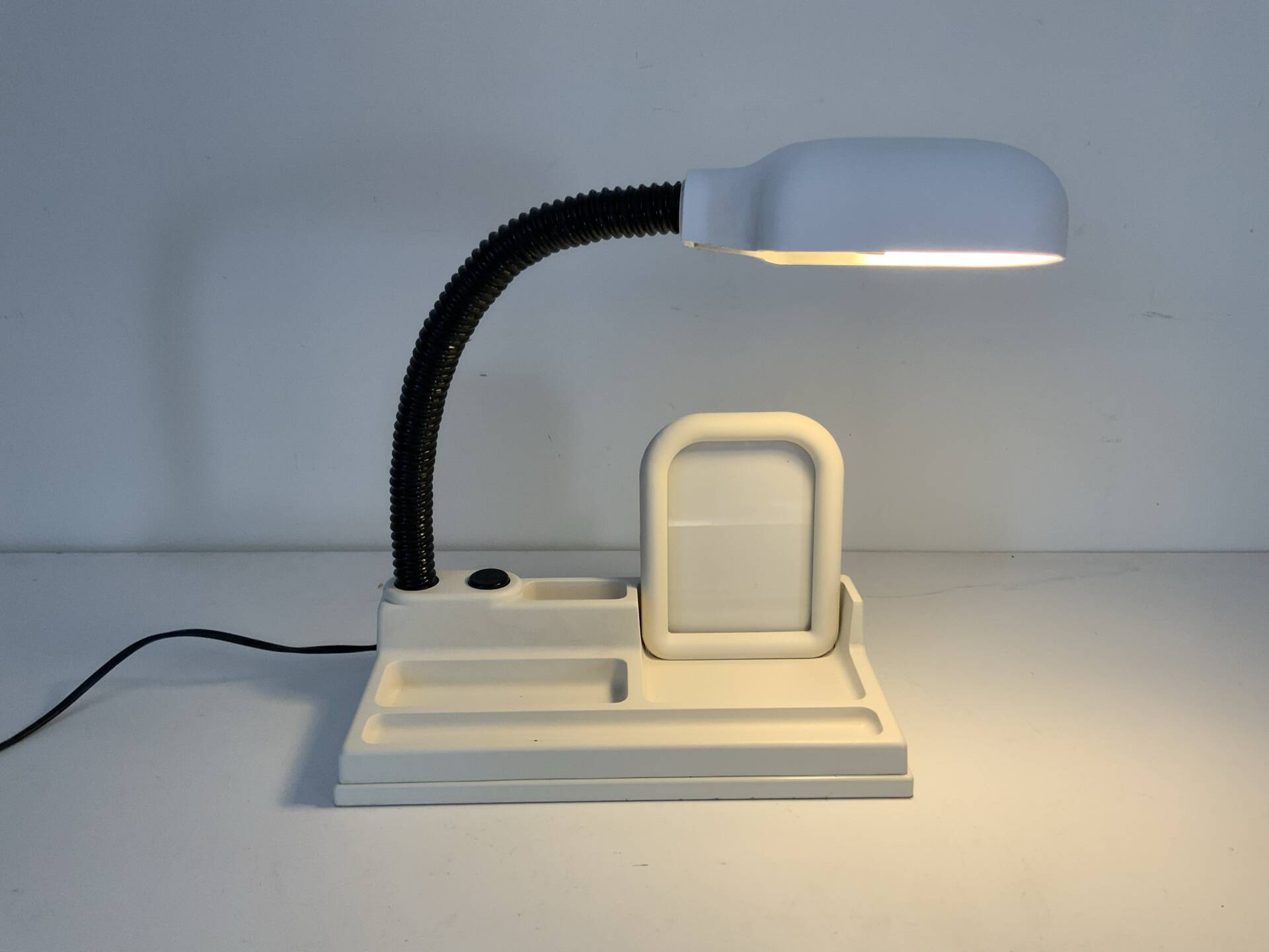 Desk lamp 80
