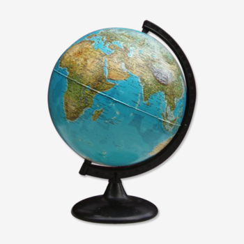 Terrestrial globe