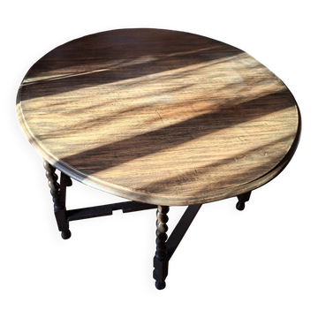 Table anglaise pliante pieds tournés Gateleg en chêne, XIXème s.