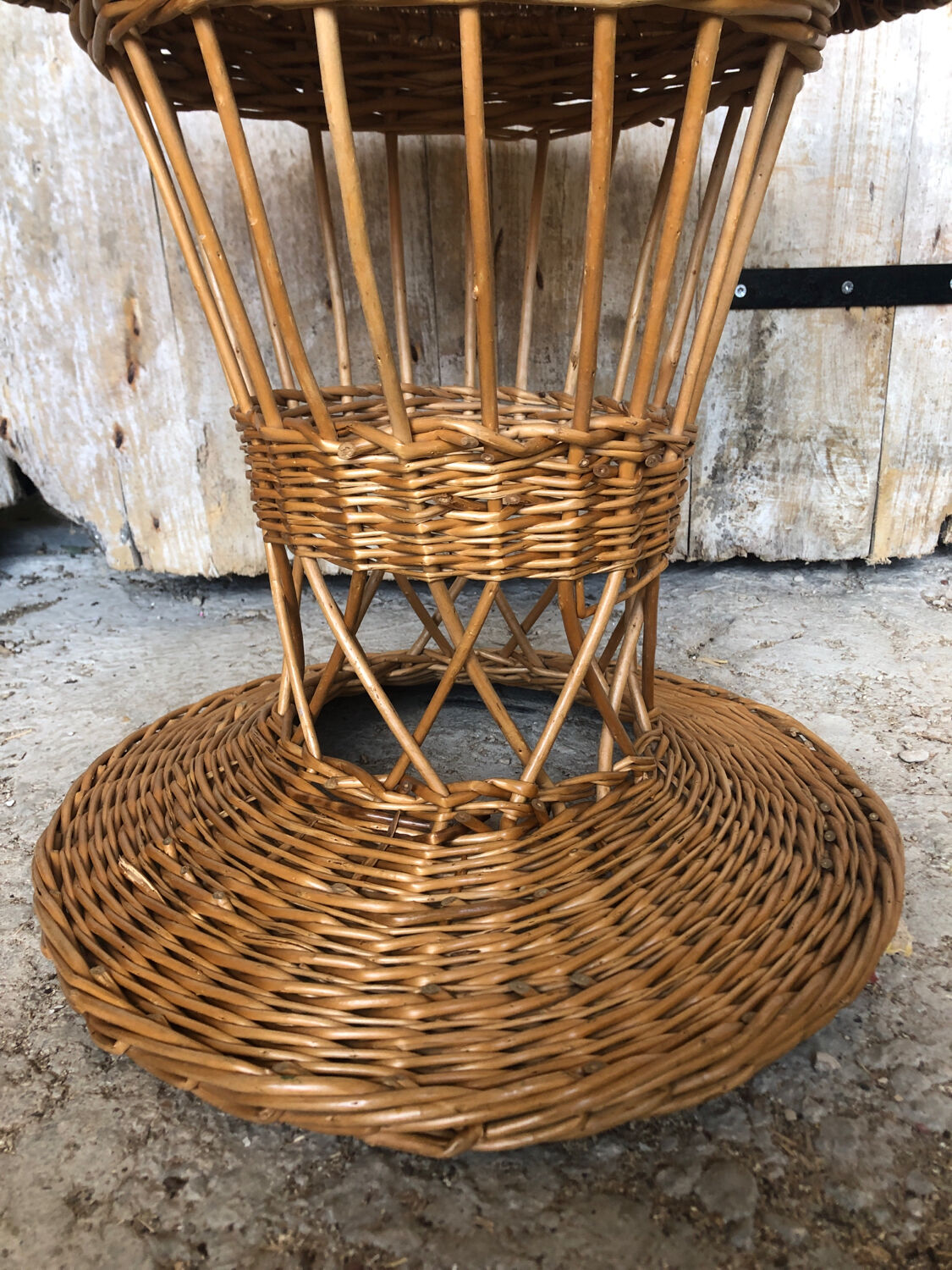 Diabolo coffee table in vintage woven wicker #a040
