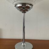 Art Deco lamp in chromed metal and opaline
