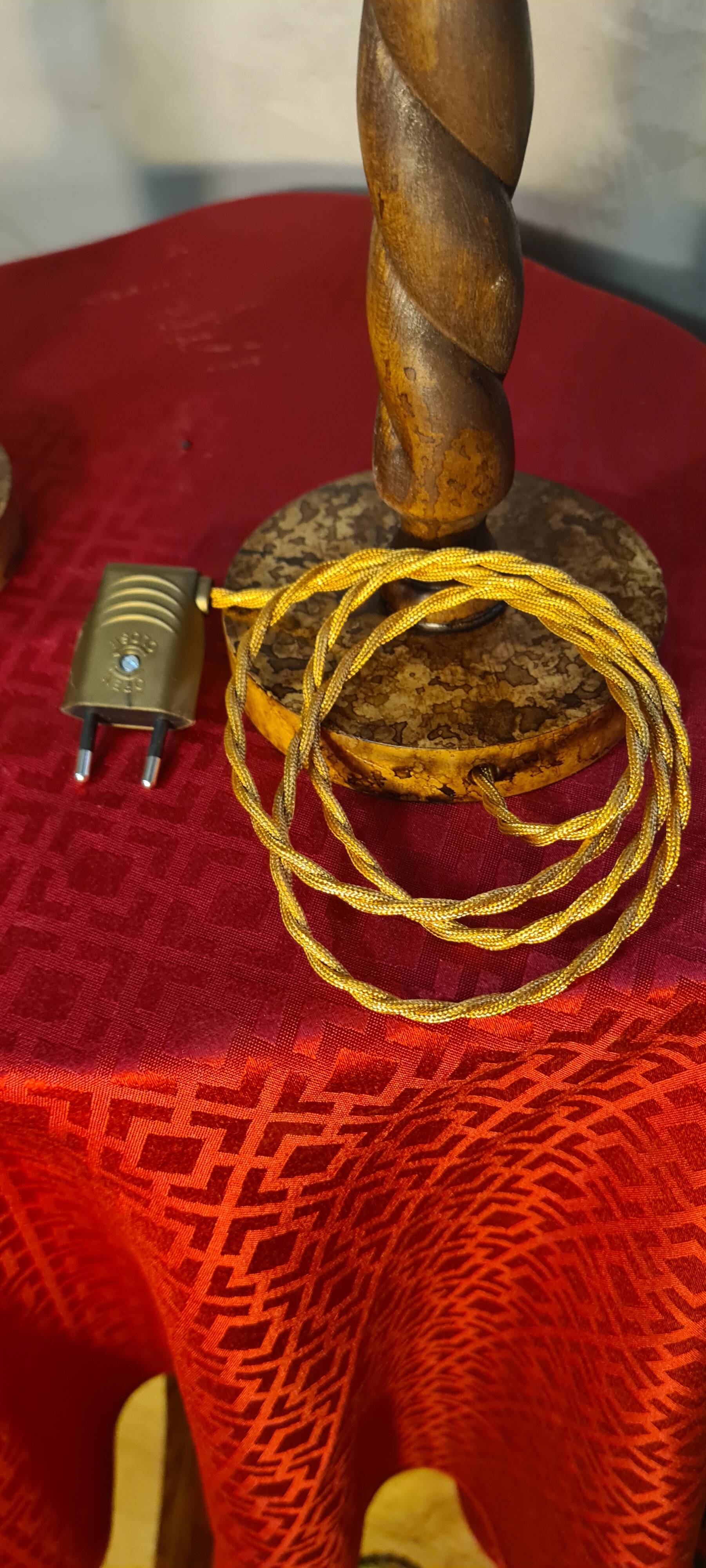 Pair of scandinavian wooden bedside lamps 1950 elec ok without switch 60x17