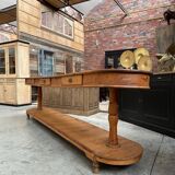 Early 20th century presentation console