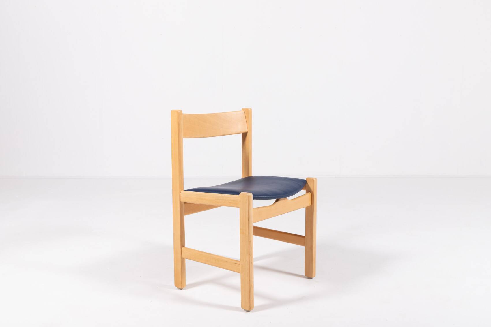 Danish design chair by Hans Wegner for Getama