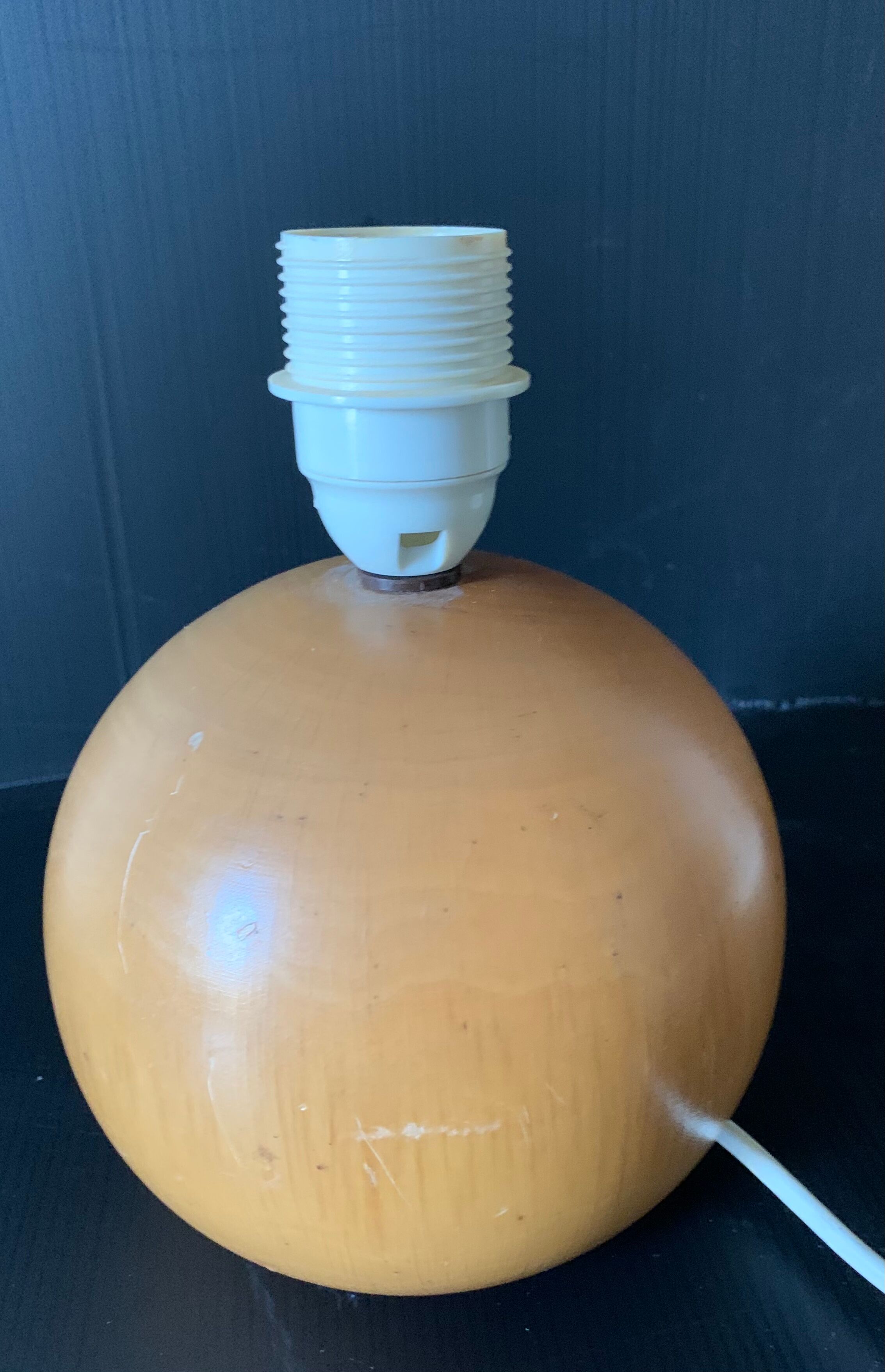 Light wood ball lamp foot