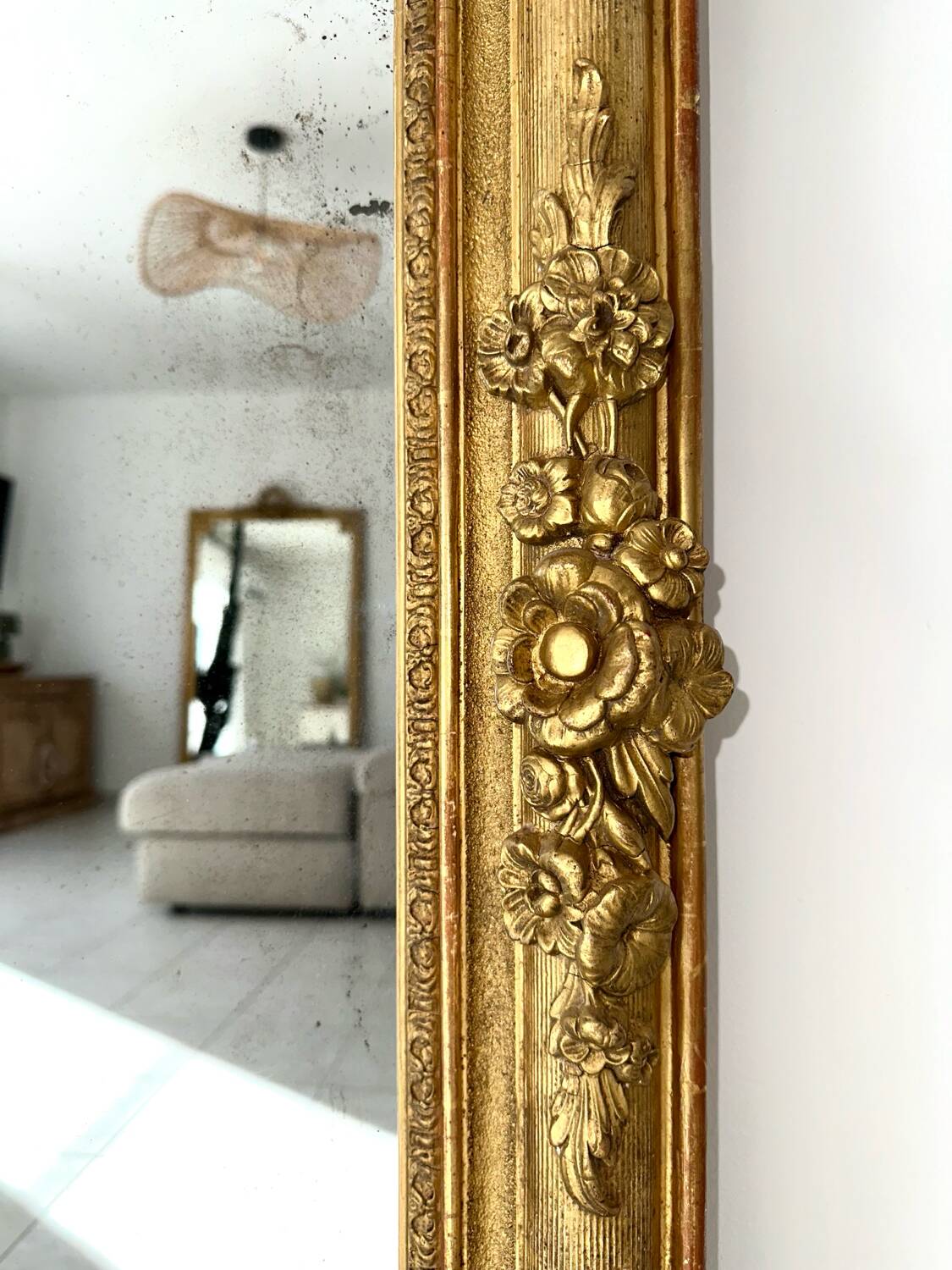 Antique mirror from the 19th century.