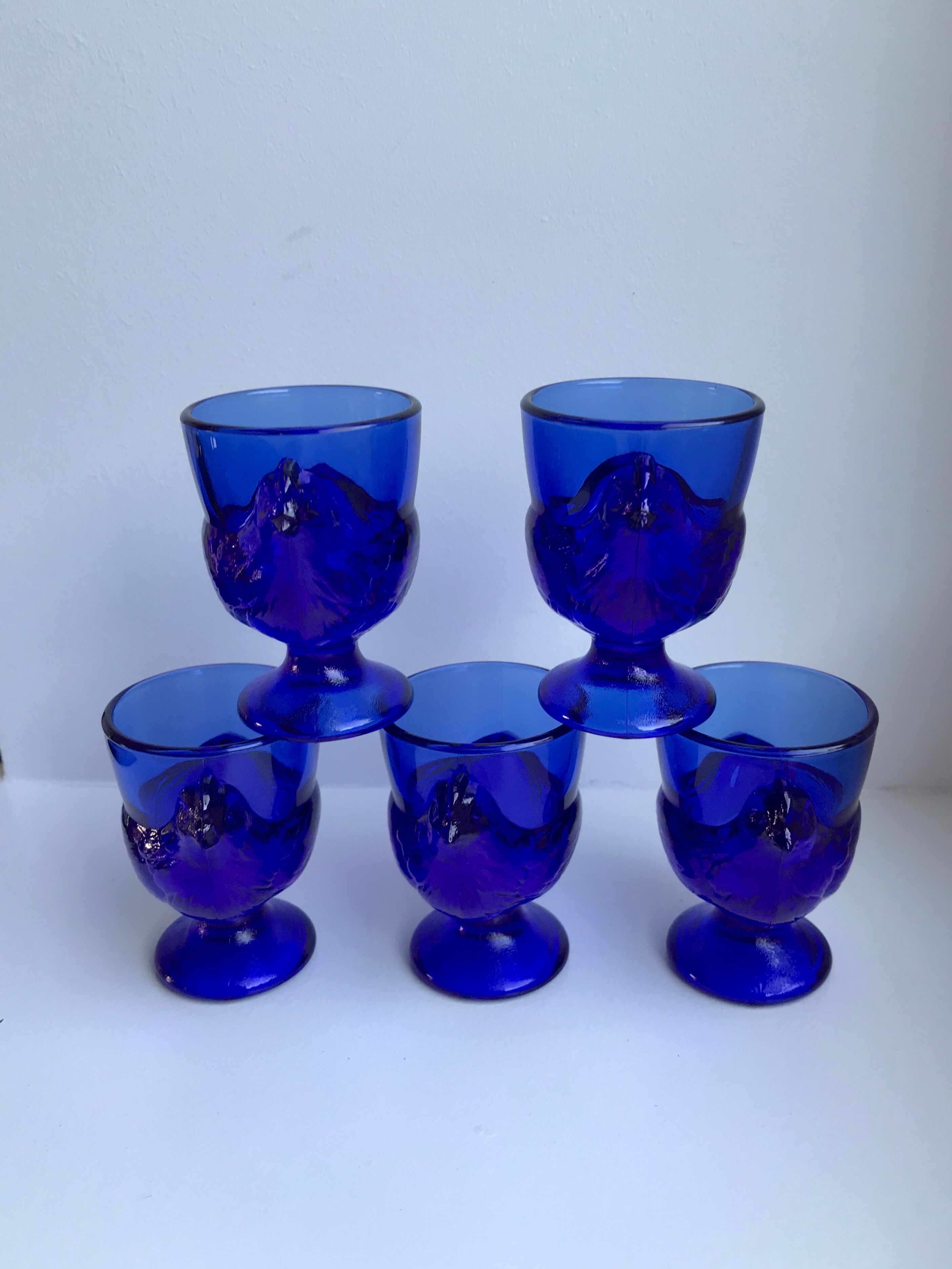 Set of 5 shells model hens in glass color royal blue 70s