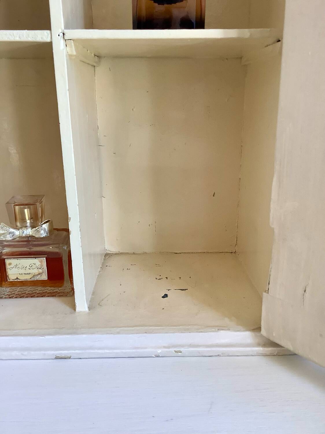 Medicine cabinet