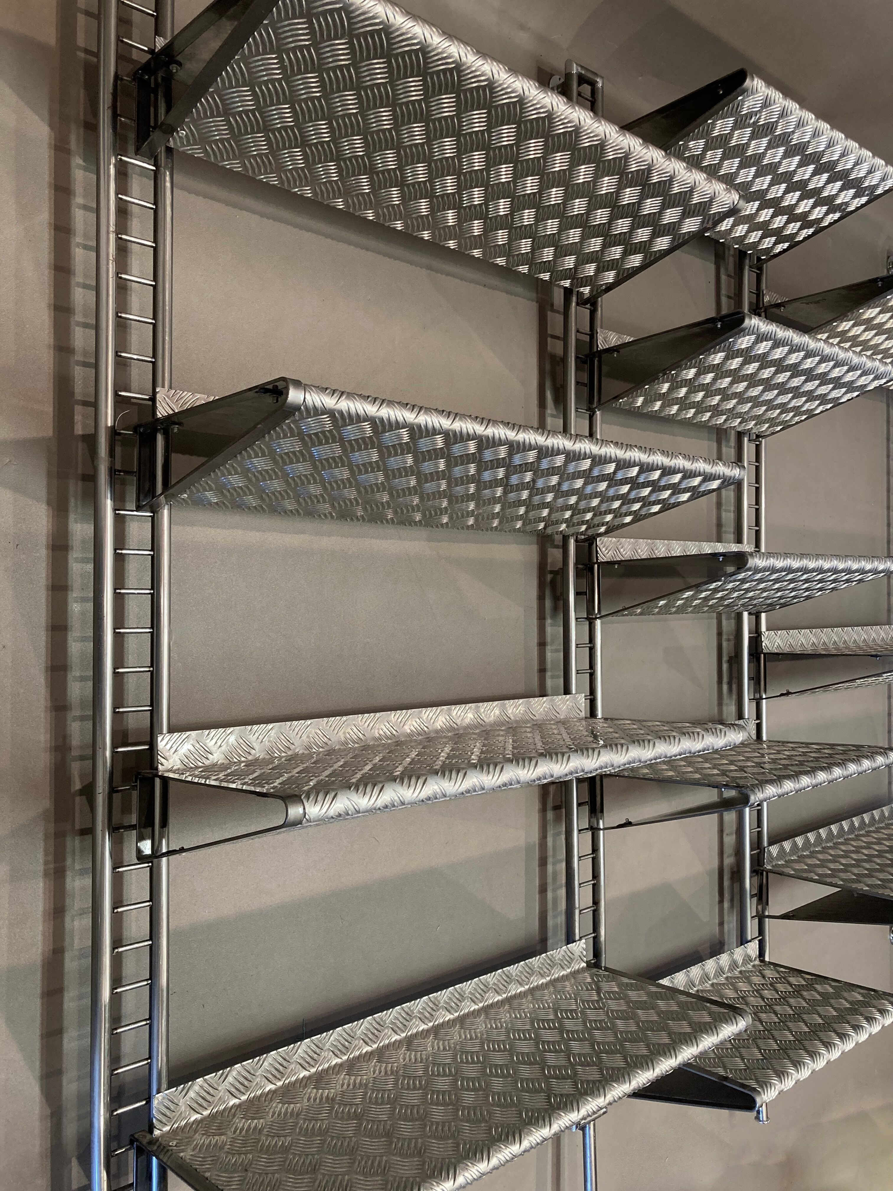 Modular shelf industrial design