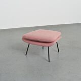 Womb Chair 1st edition by Eero Saarinen, Knoll circa 1948.