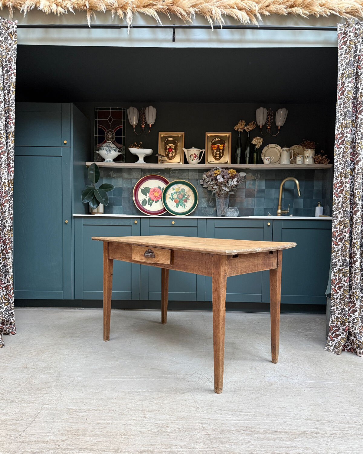 Small farmhouse table (renovated)