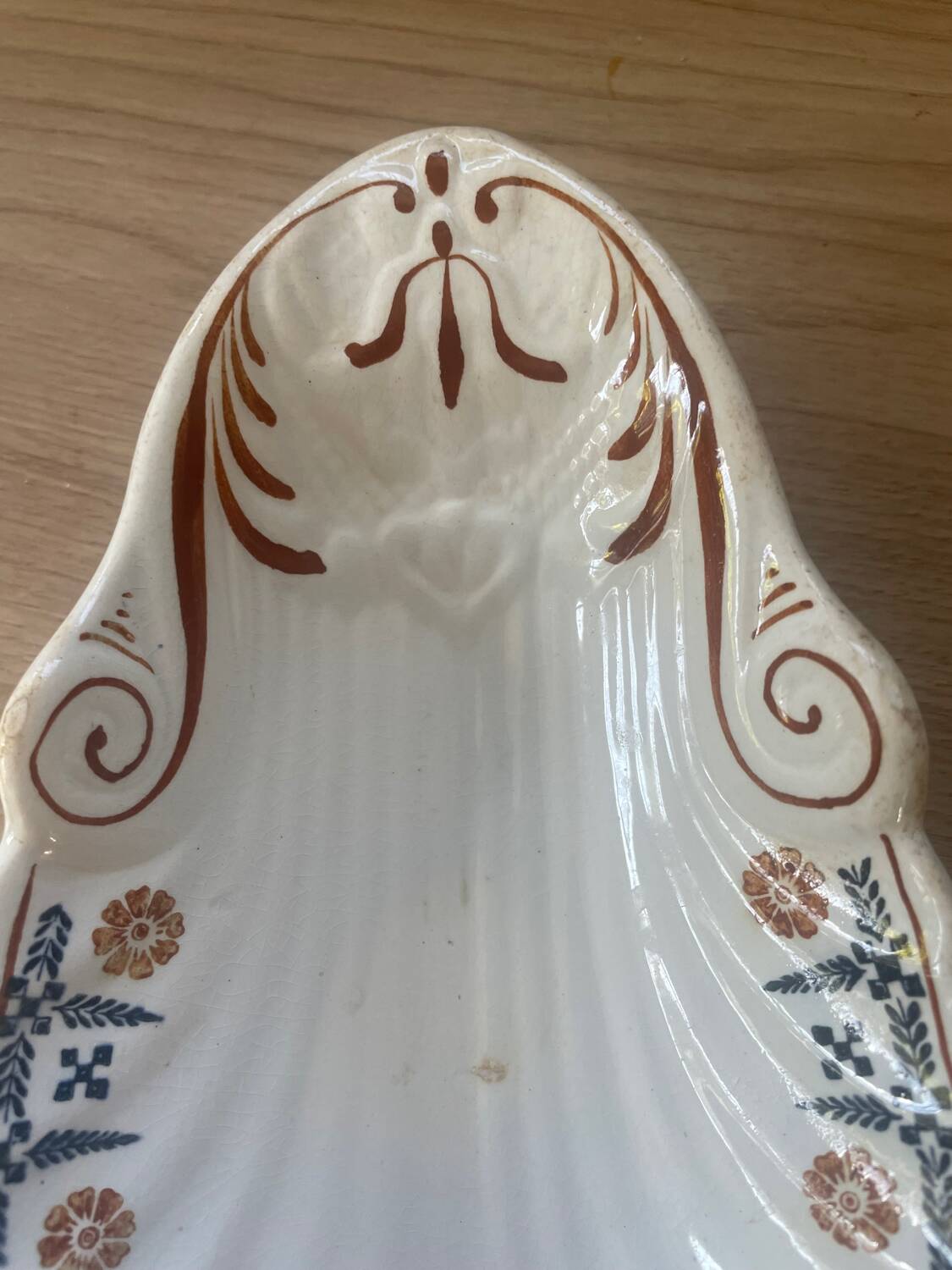 St Amand iron earth dishes