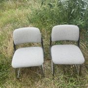 Lot de deux chauffeuses tweed années 70