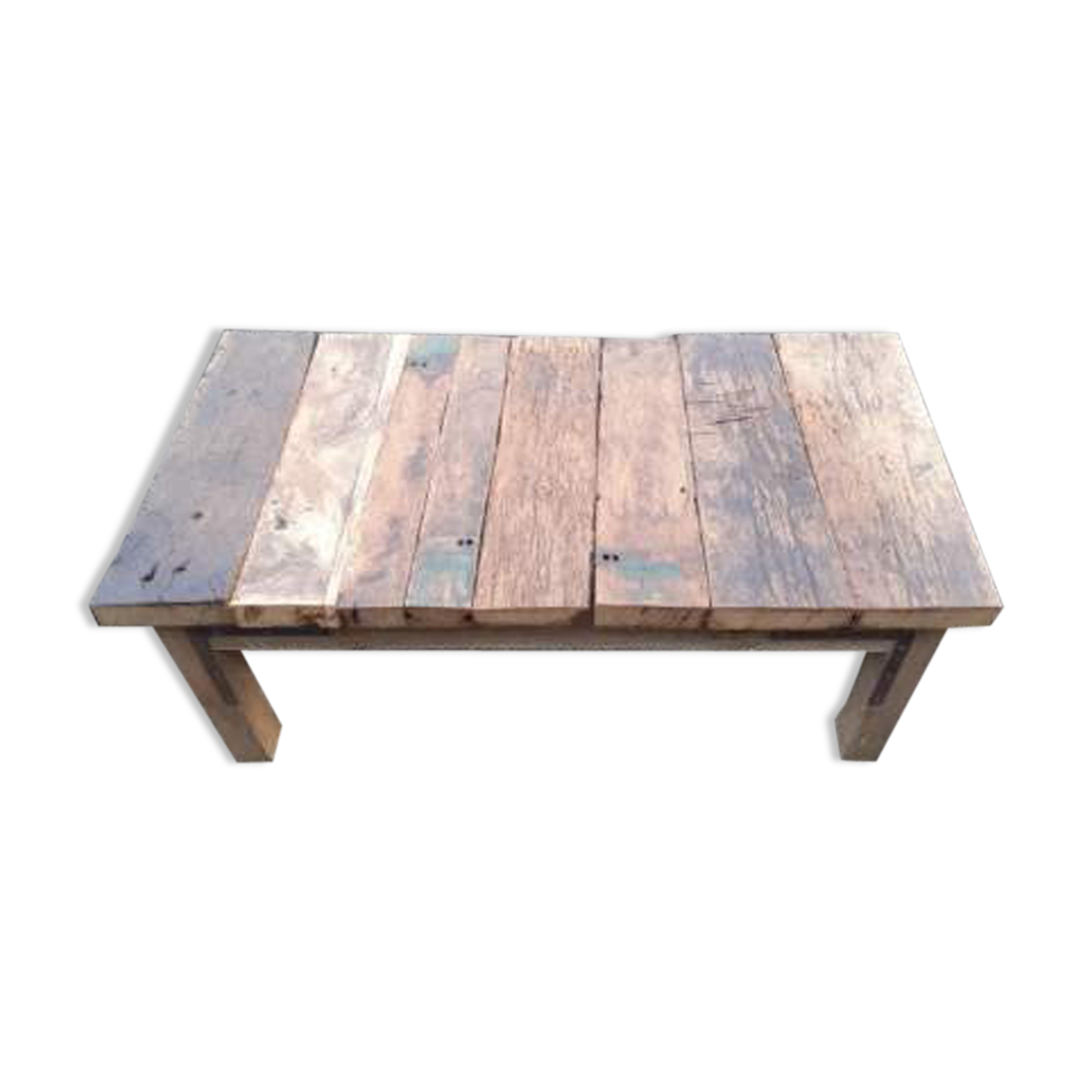 Table basse style brutaliste