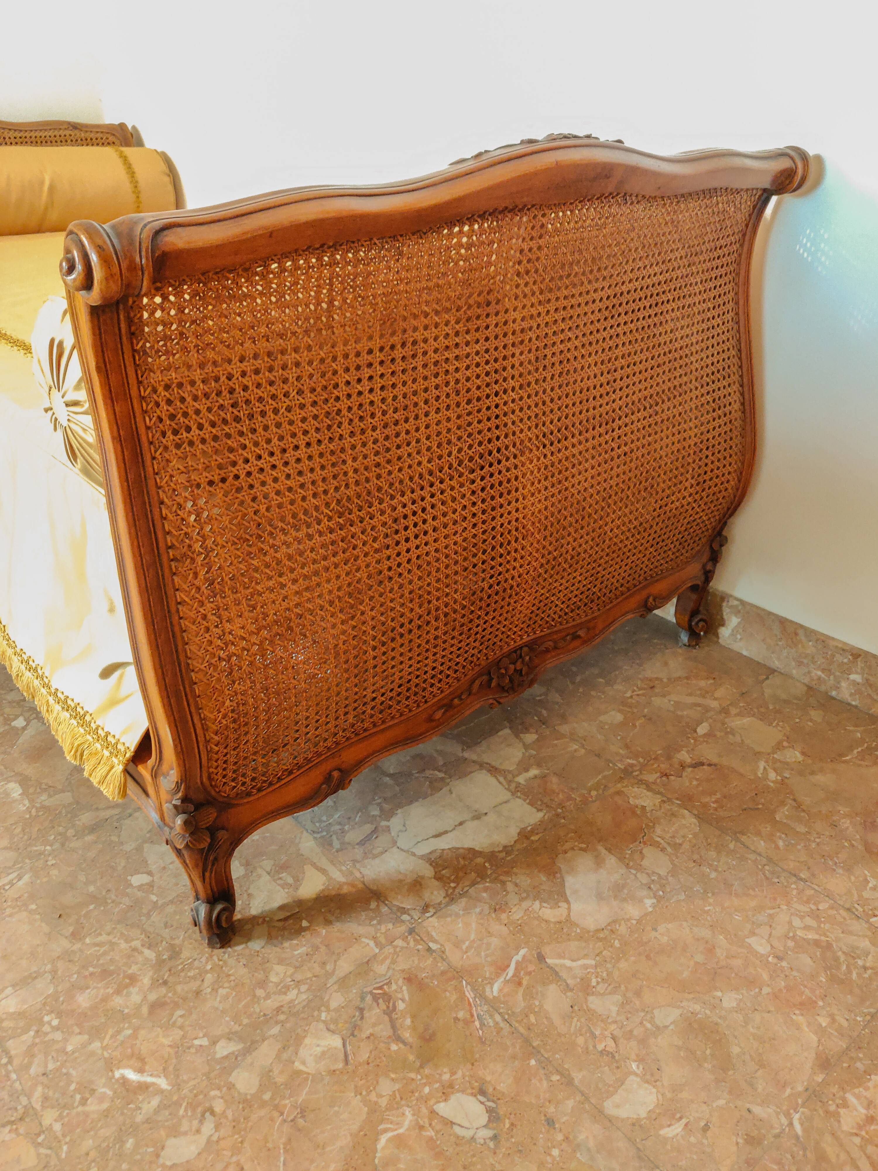 Louis XV bed in cannage