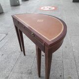 Half-moon table with extensions