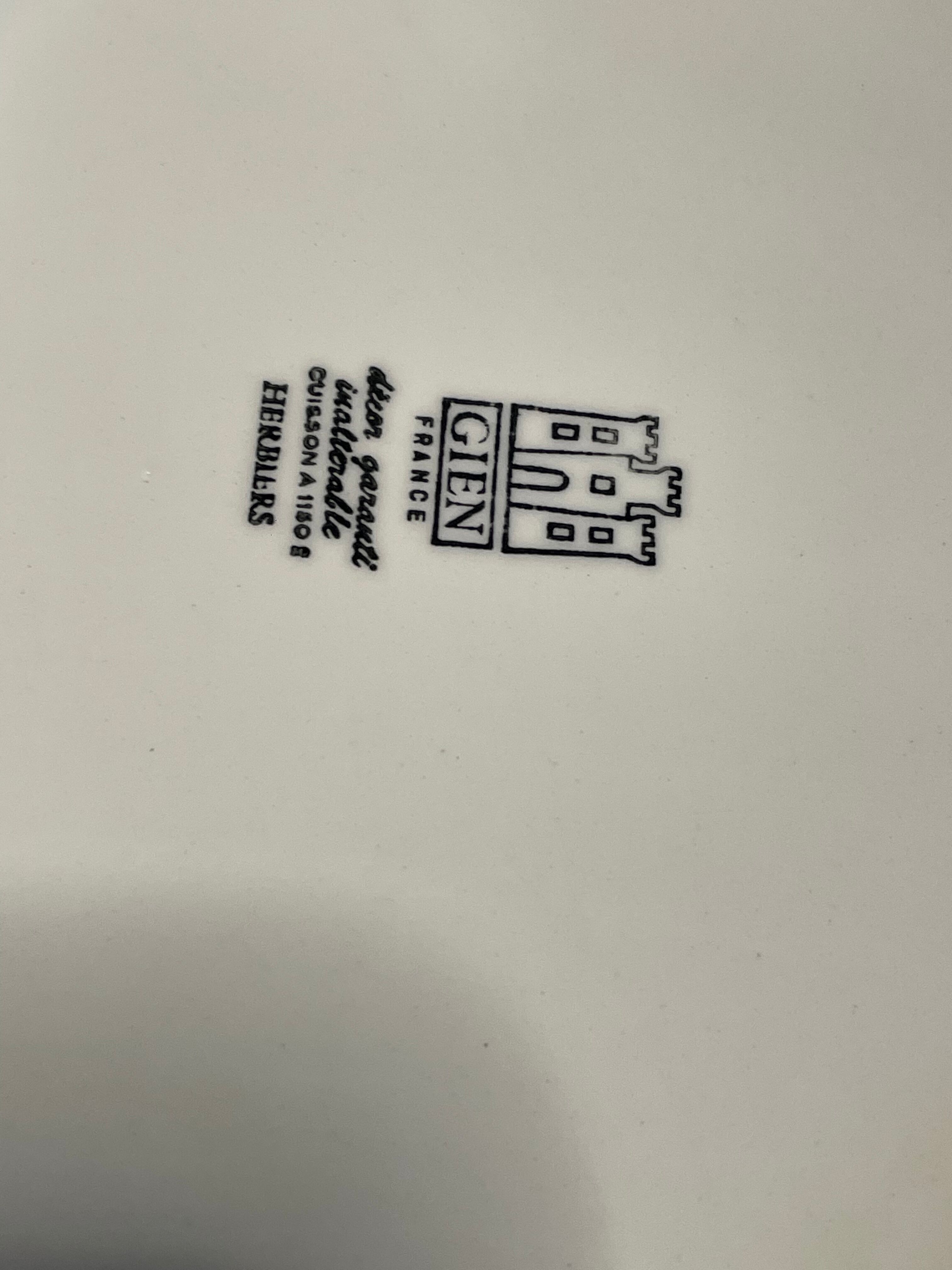 Plates and dish Gien herbarium décor