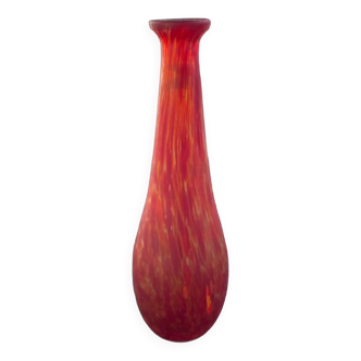 Red vase