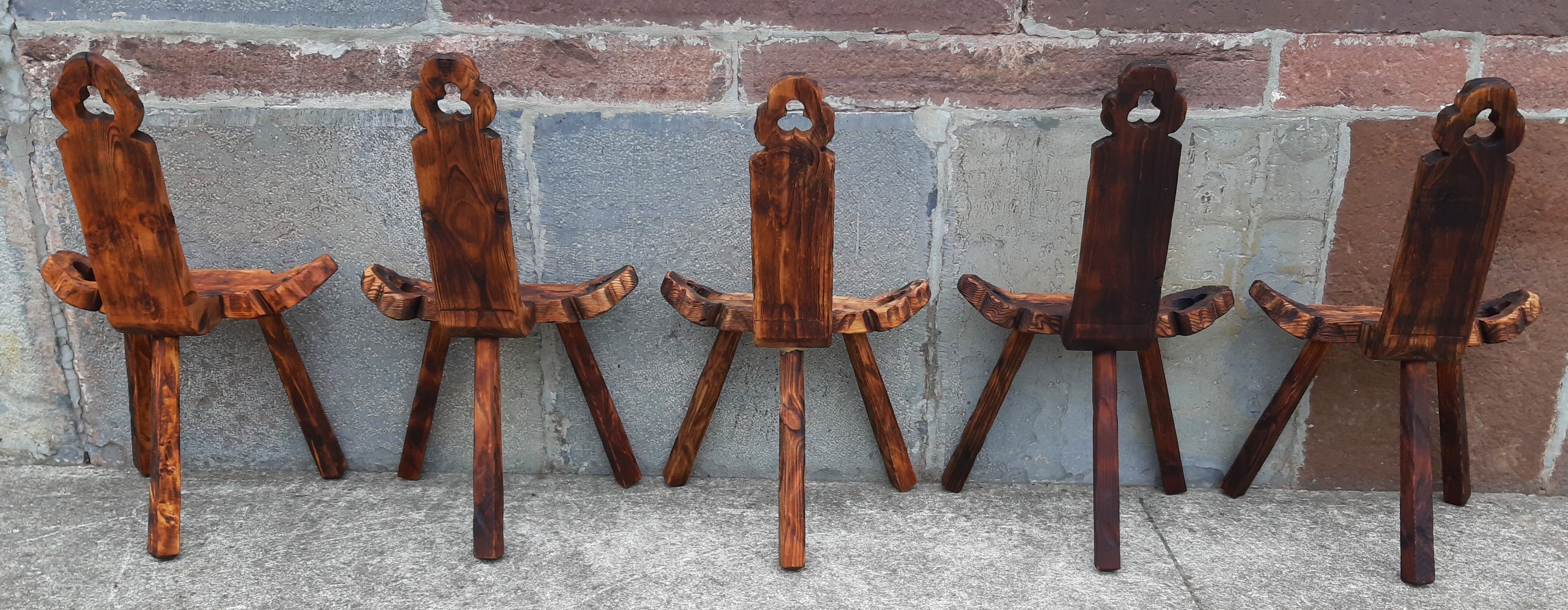 Set of 5 wooden tripod chairs