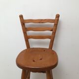 Chaise haute ancienne