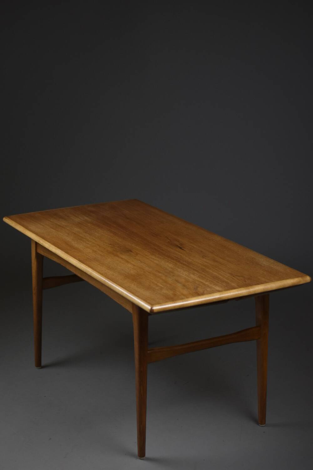 Swedish Mid-Century Expandable Coffee Table | 1950s | Emmaboda Möbelfabrik