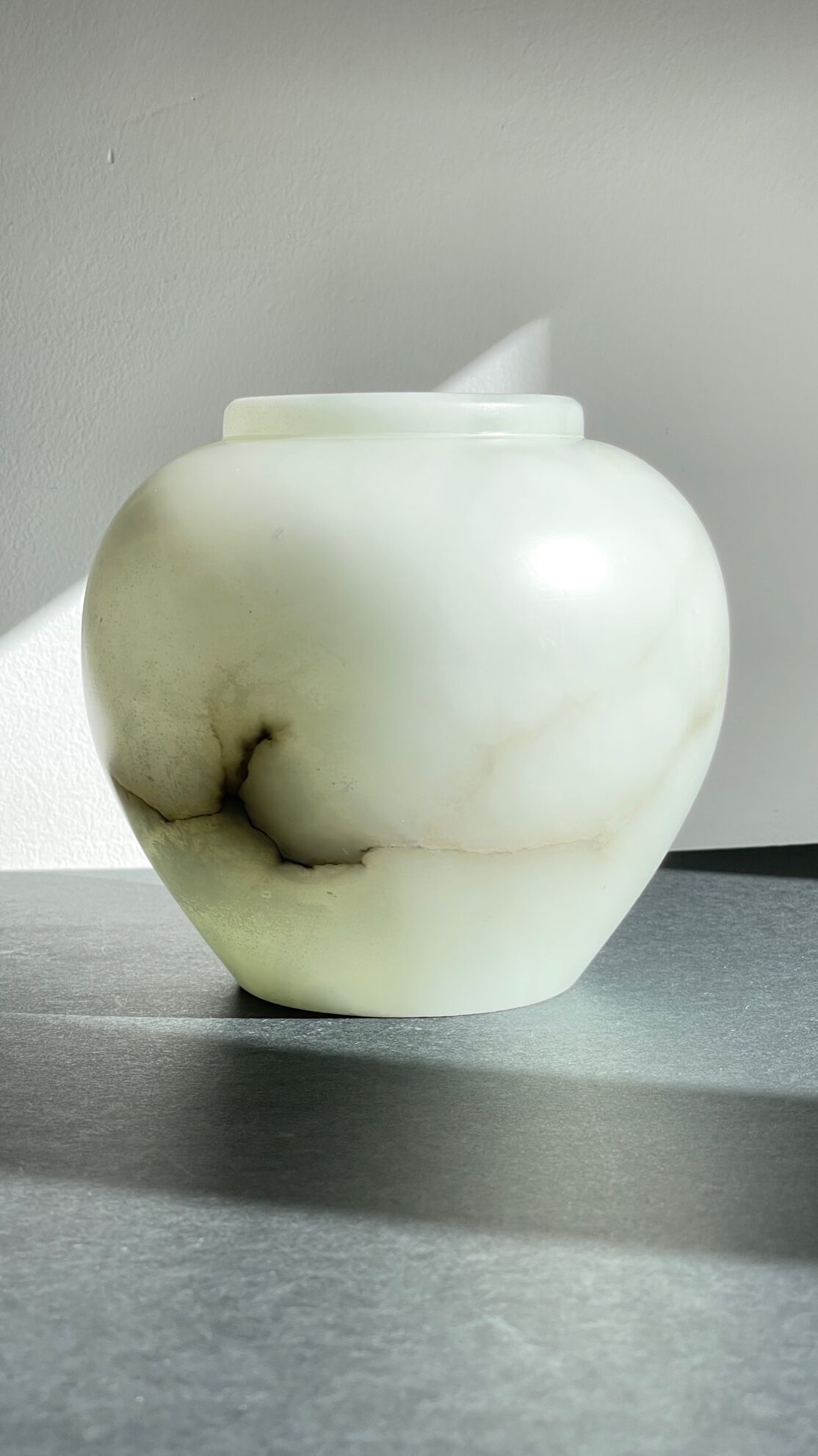 Vase shaped marble marble design 70s