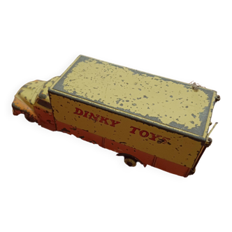 Dinky toys truck