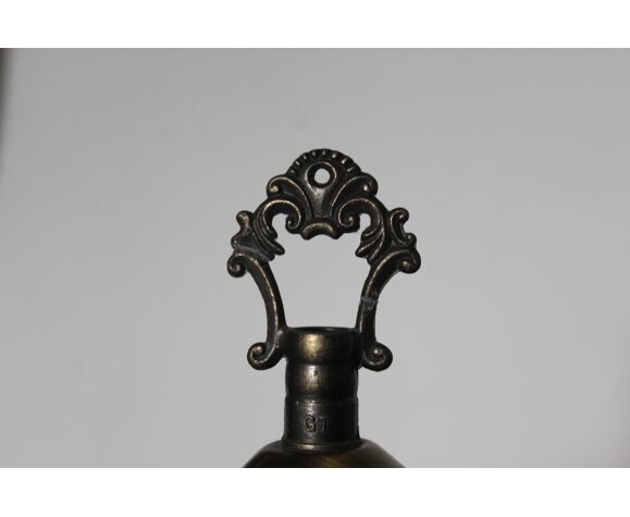 Vintage touch lamp