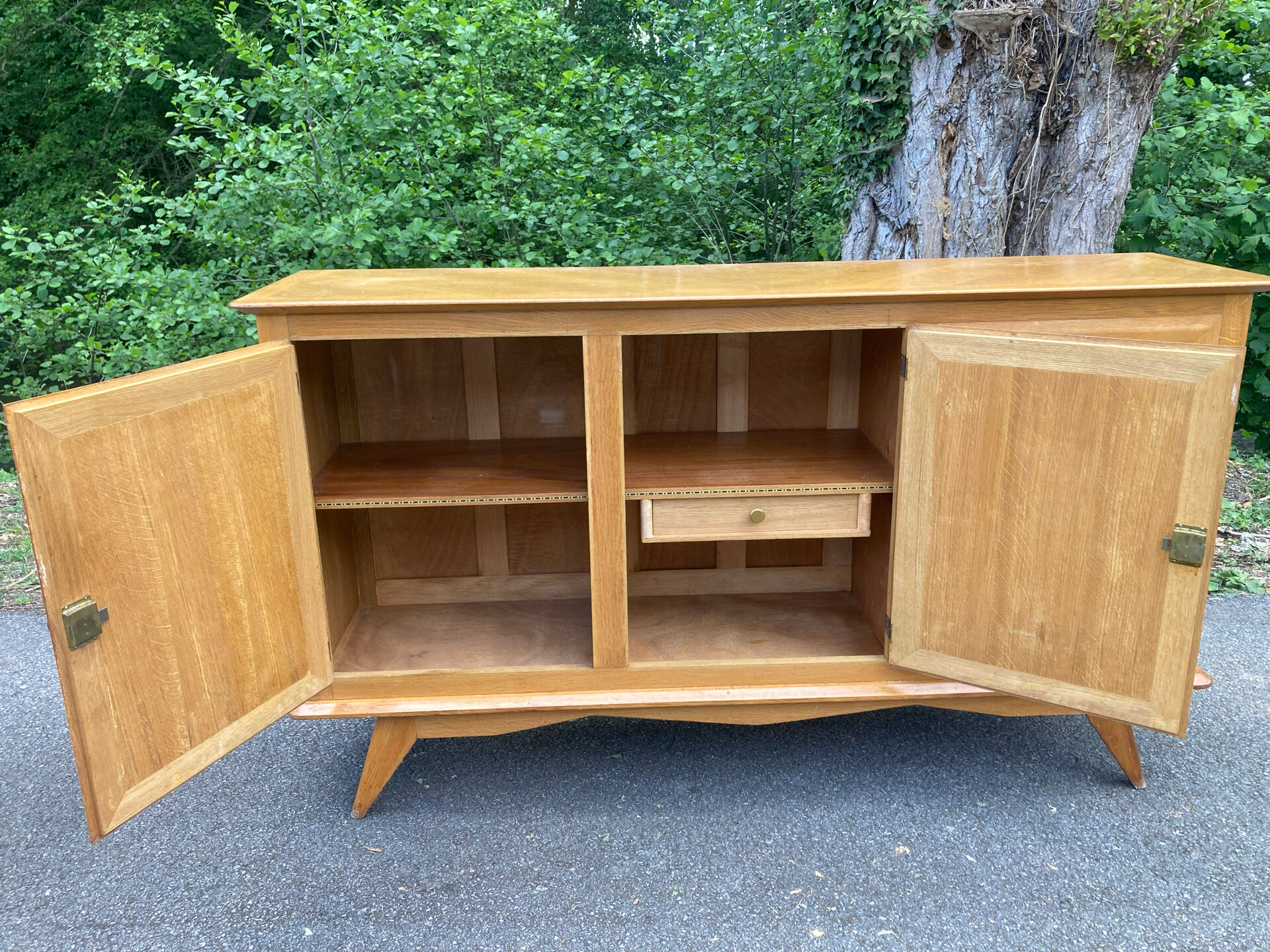 Vintage enfilade with tapered legs.