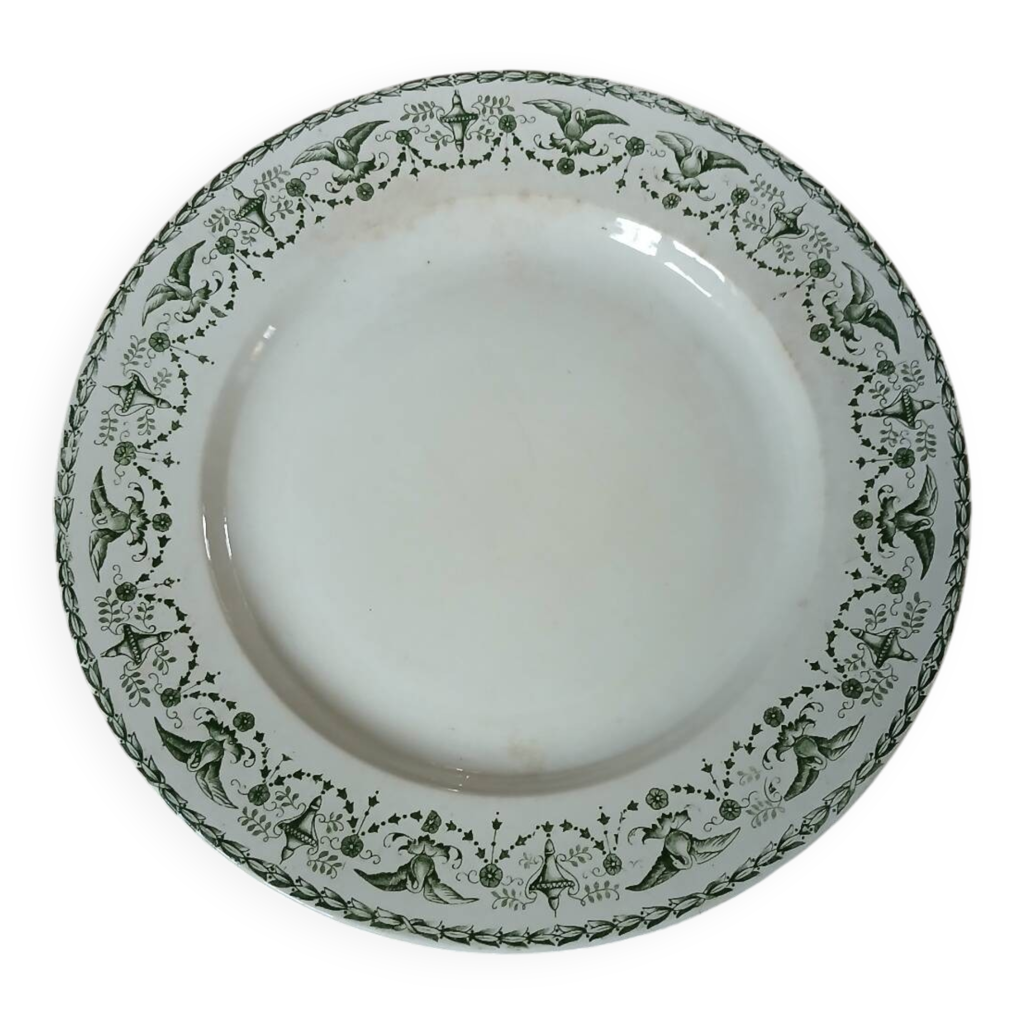 Plat ancien en terre de fer