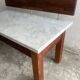 Console postmoderne en marbre avec écran flottant en bois