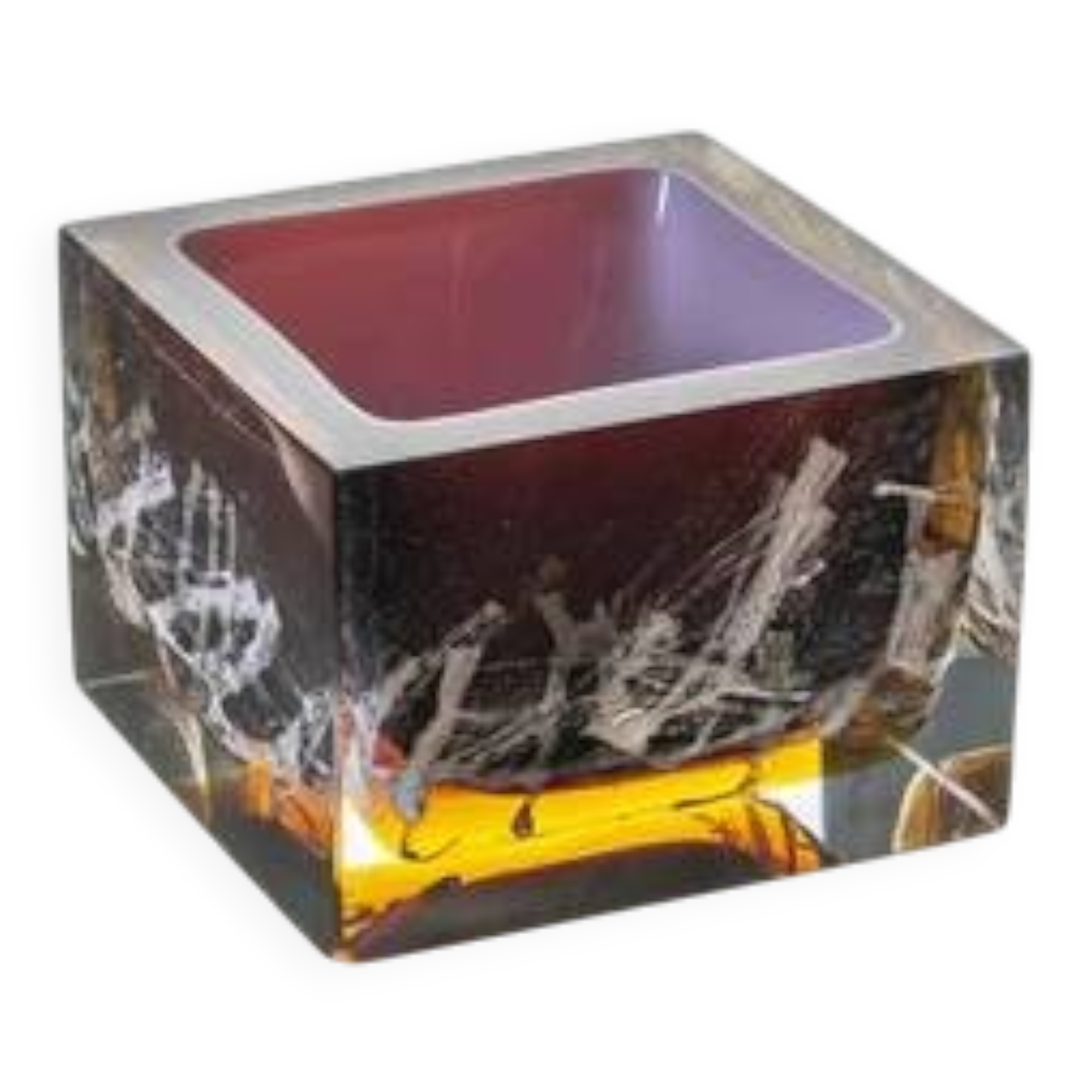 This small vase was designed by Pavel Hlava for Exbor in the 1970s. It feat