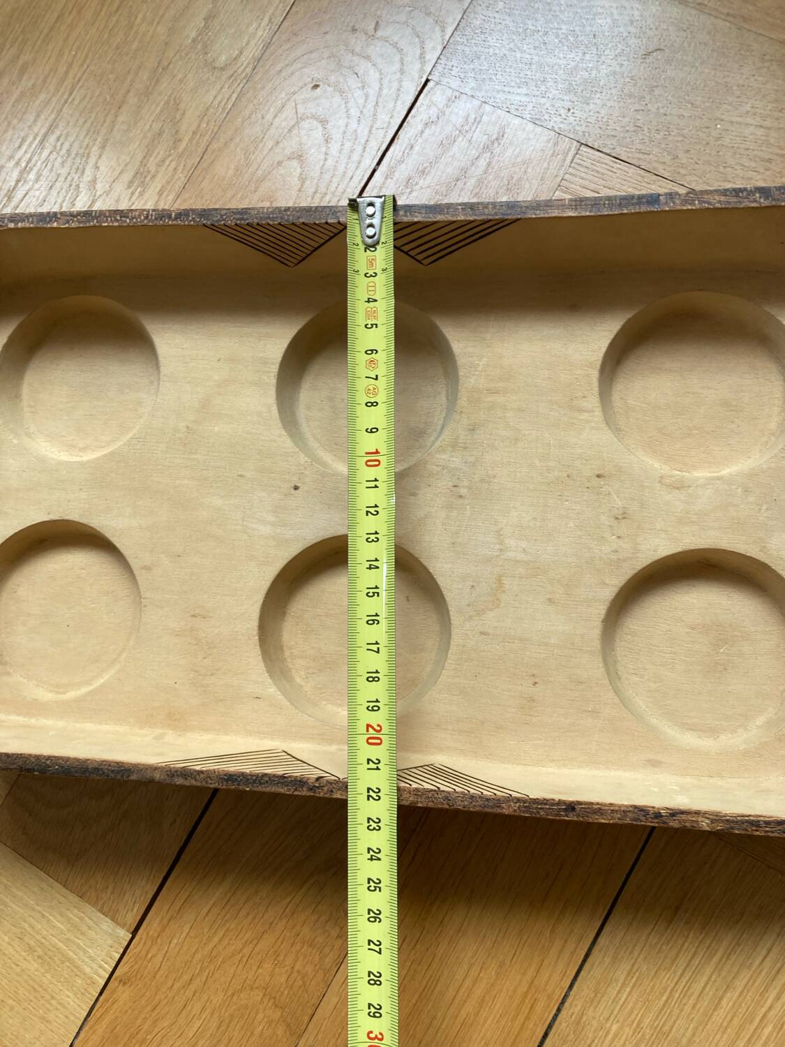 Plateau ethnique en bois