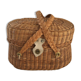 Wicker basket, former fishing basket