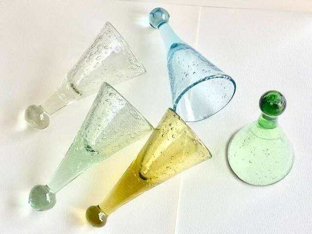 Biot glassware, 5 pomponette glasses