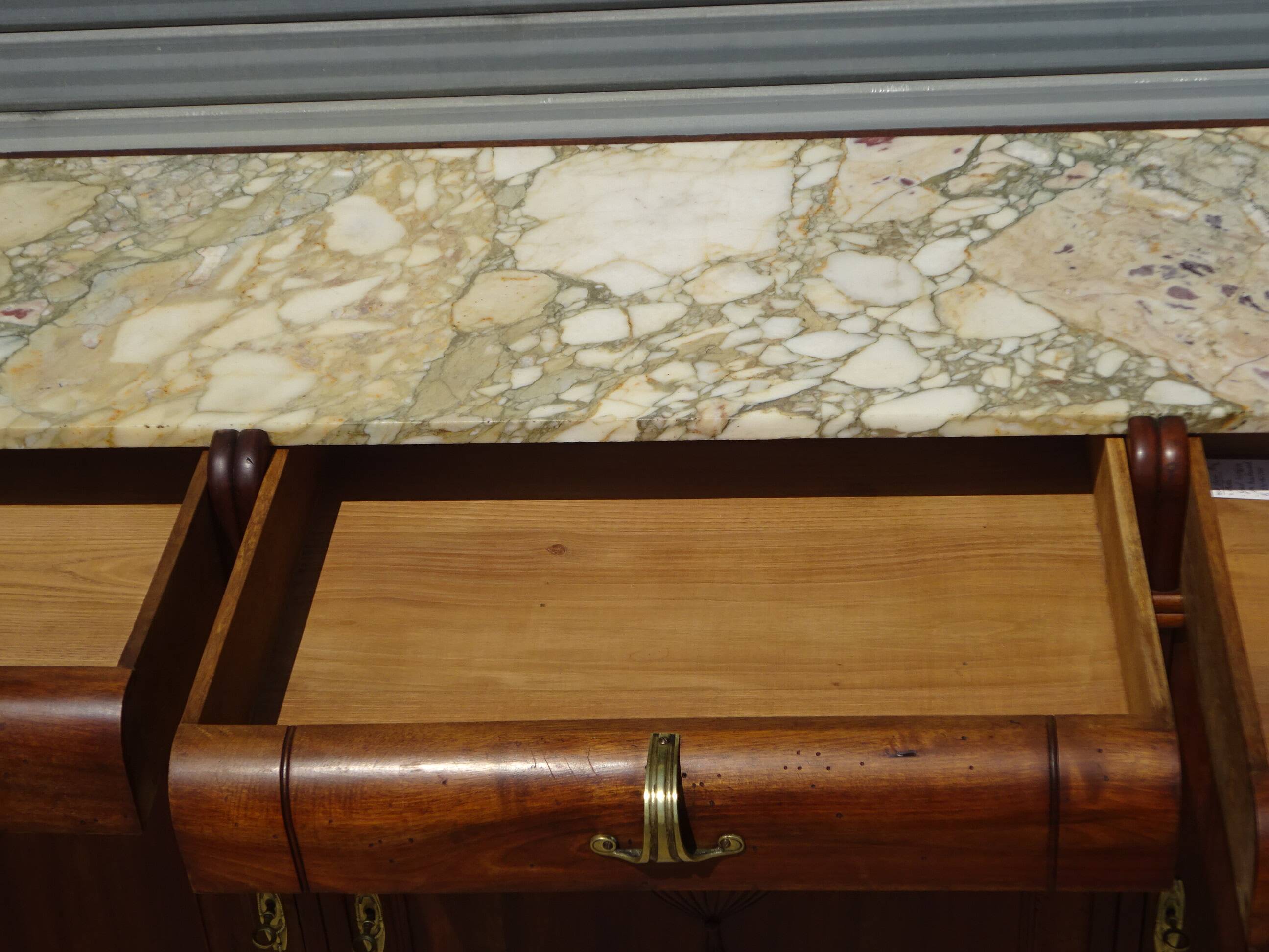 Art Deco sideboard in walnut with a marble top