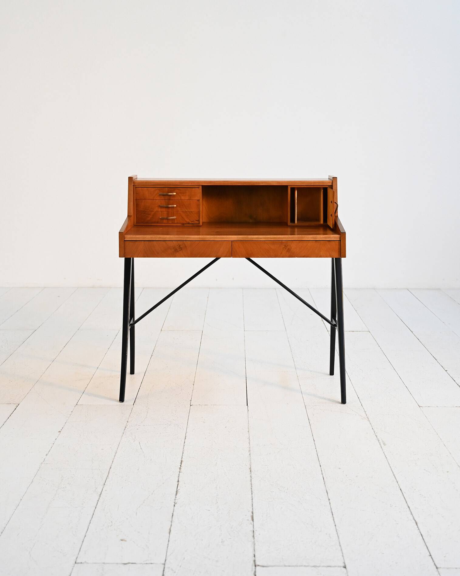 Mid-century walnut desk with black legs, 1950s/1960s