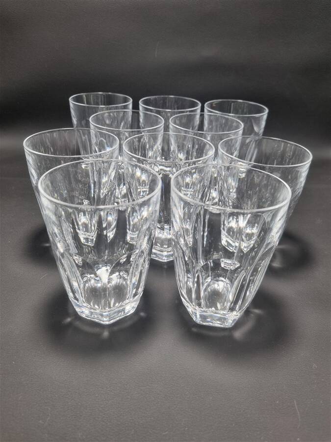 Set of 10 crystal glasses