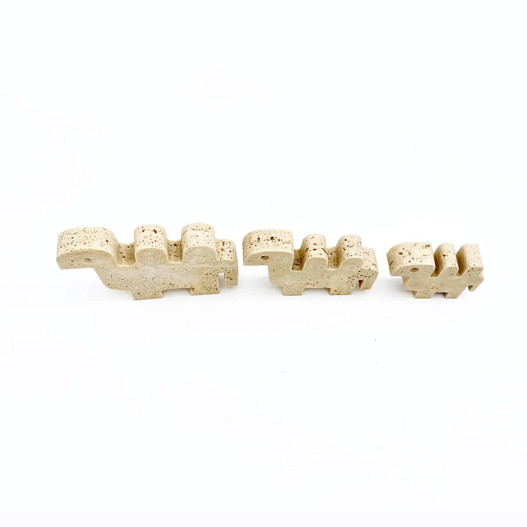 Family of 3 camels in travertine by Fratelli Mannelli