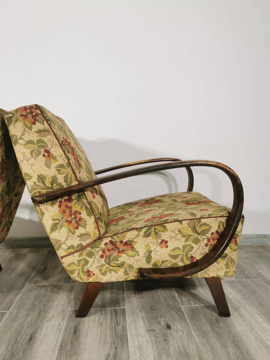 Art deco armchair by Jindrich Halabala