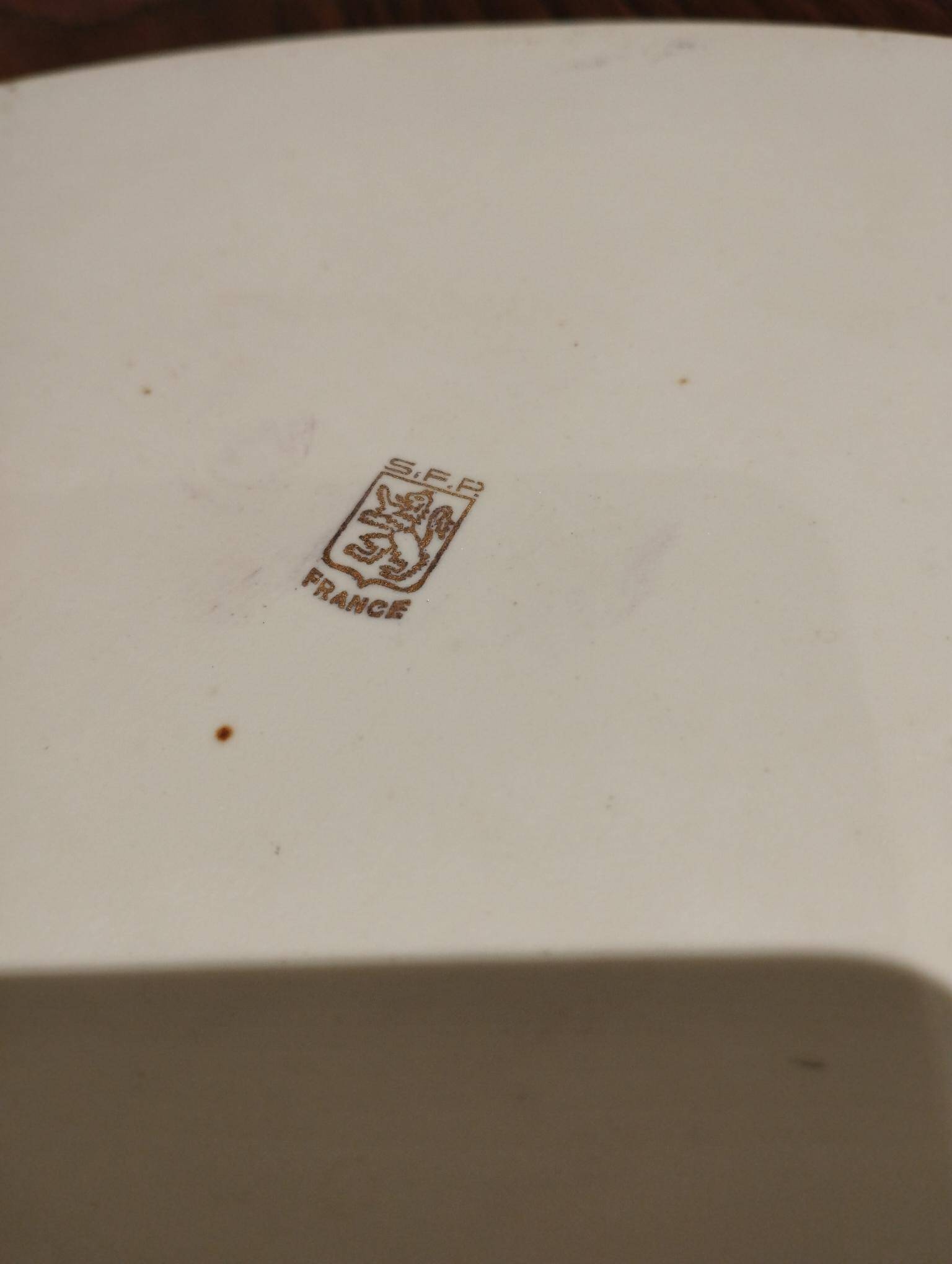 Limoges porcelain cup and tray: a selfish one