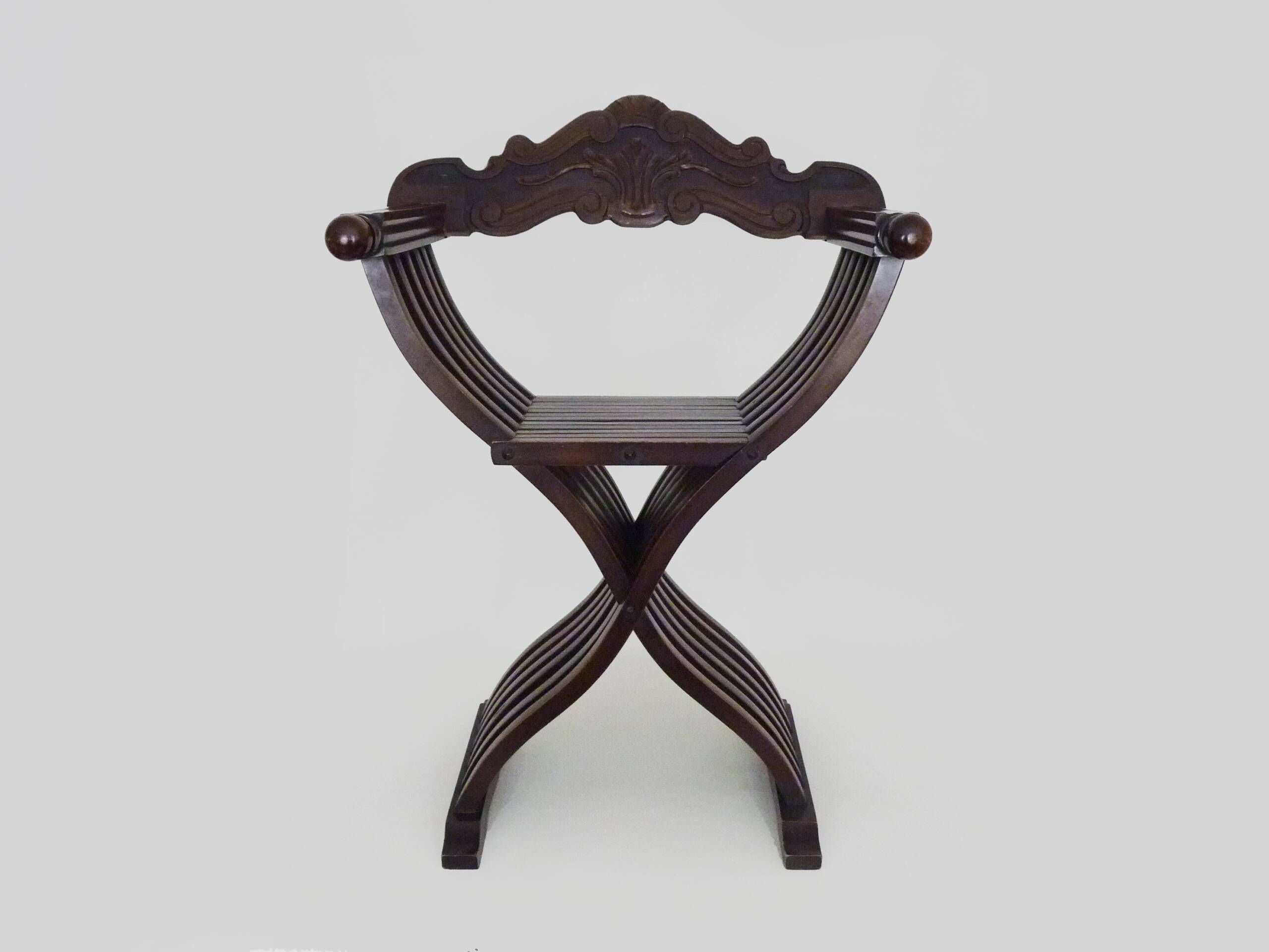 Vintage Savonarola chair in wood, Italy, 1950s