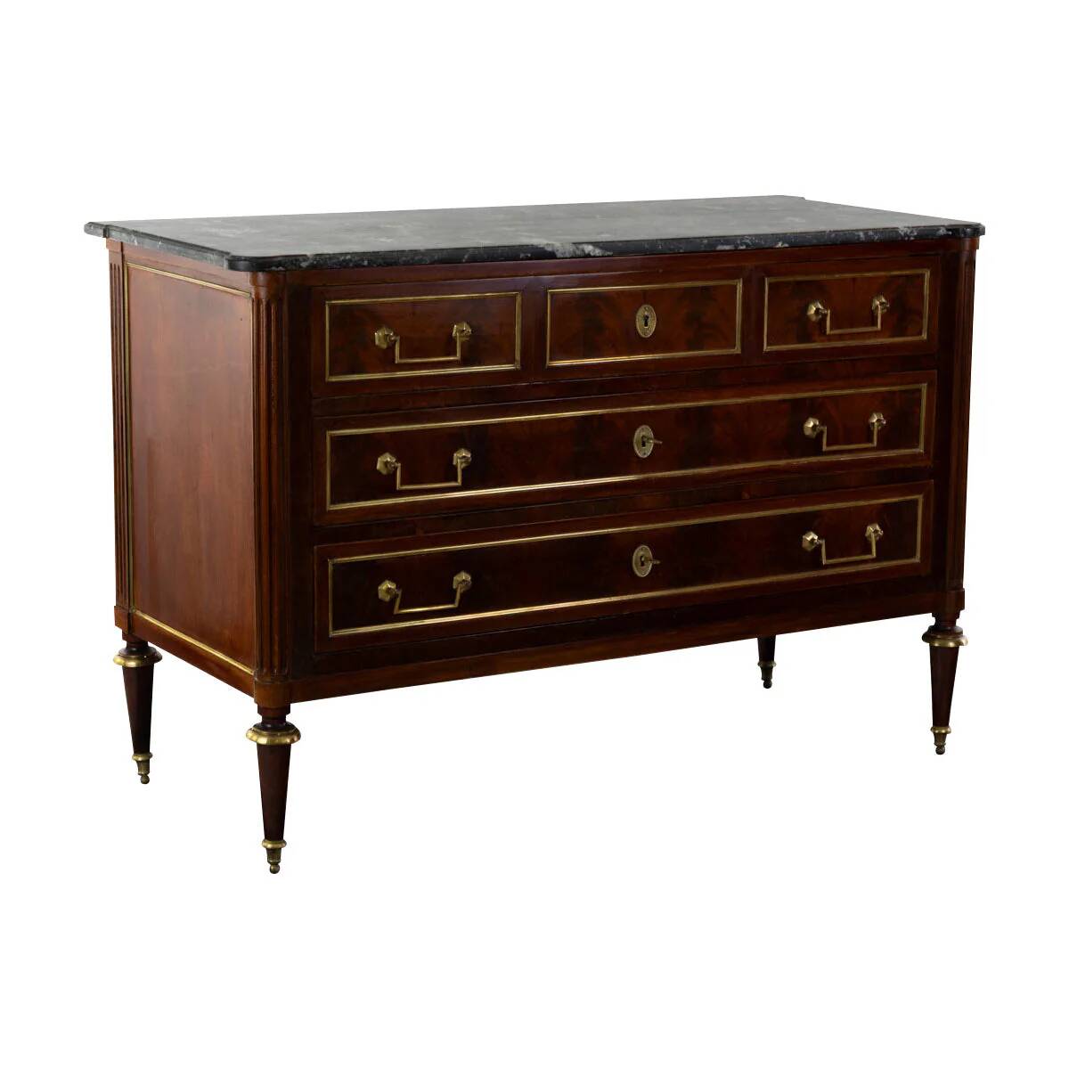 Commode Louis XVI des années 1830 avec dessus en marbre