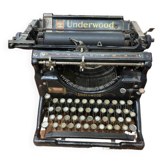 Underwood typewriter