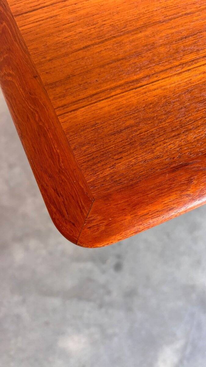 Danish vintage diningtable teak
