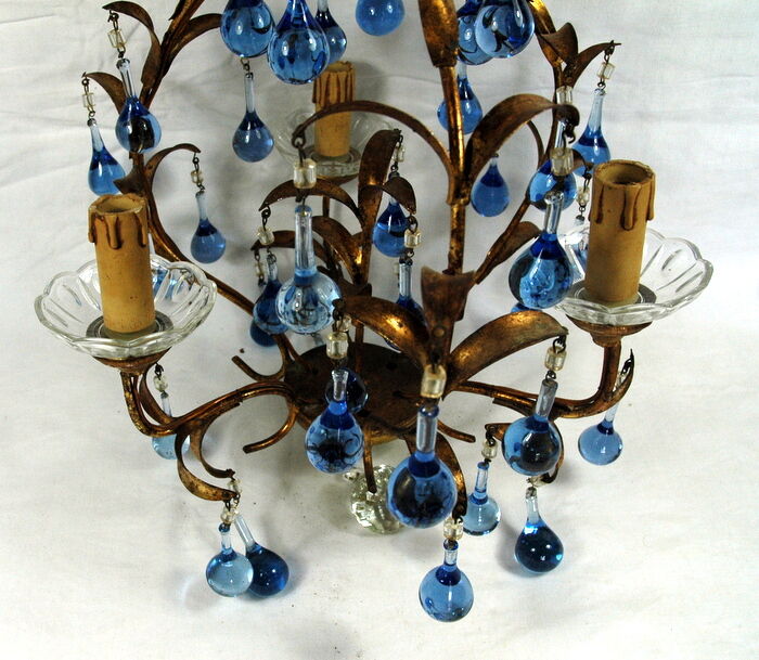 Little lustre blue stamps has 3 fires