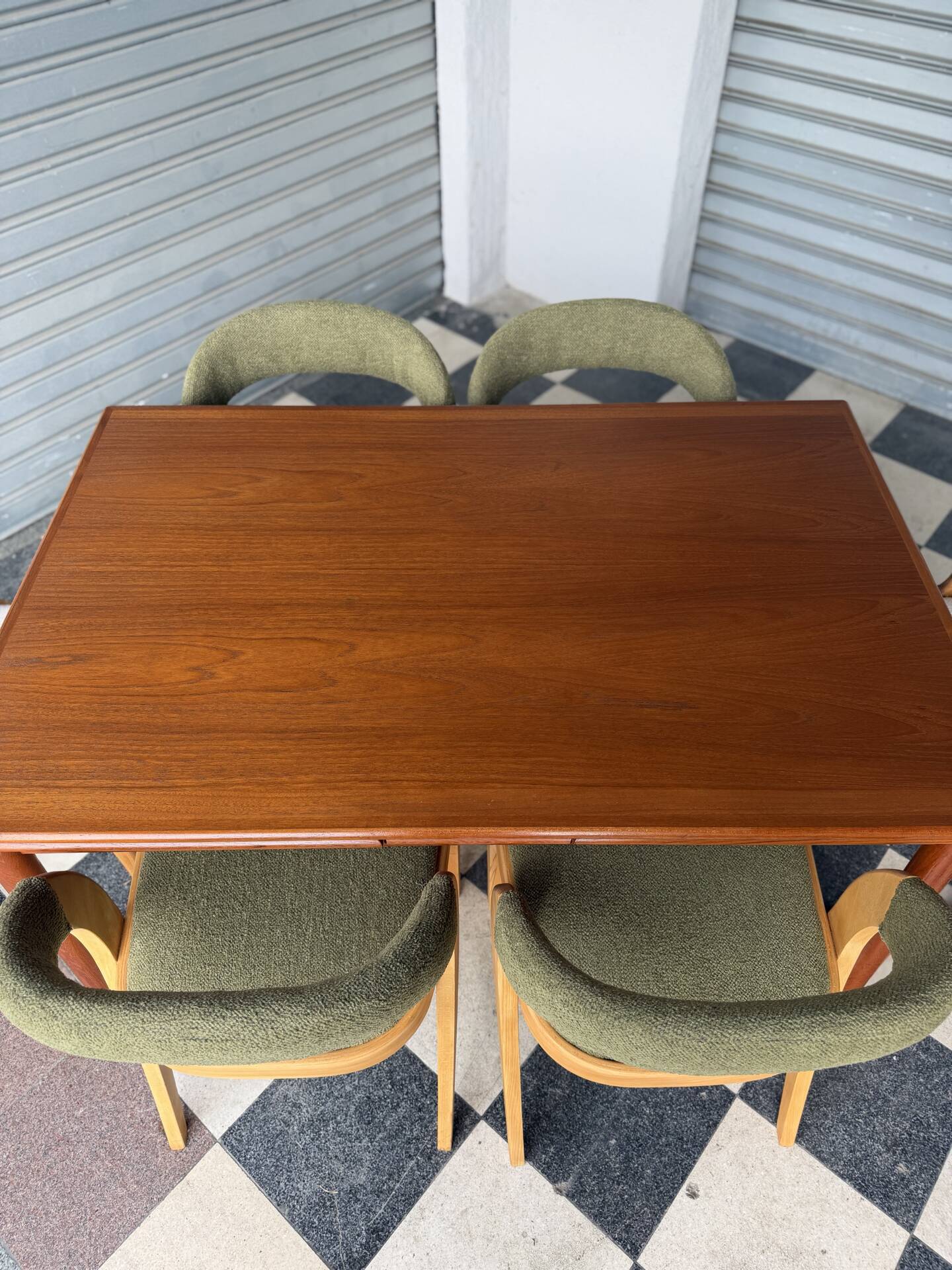 Table danoise en teck