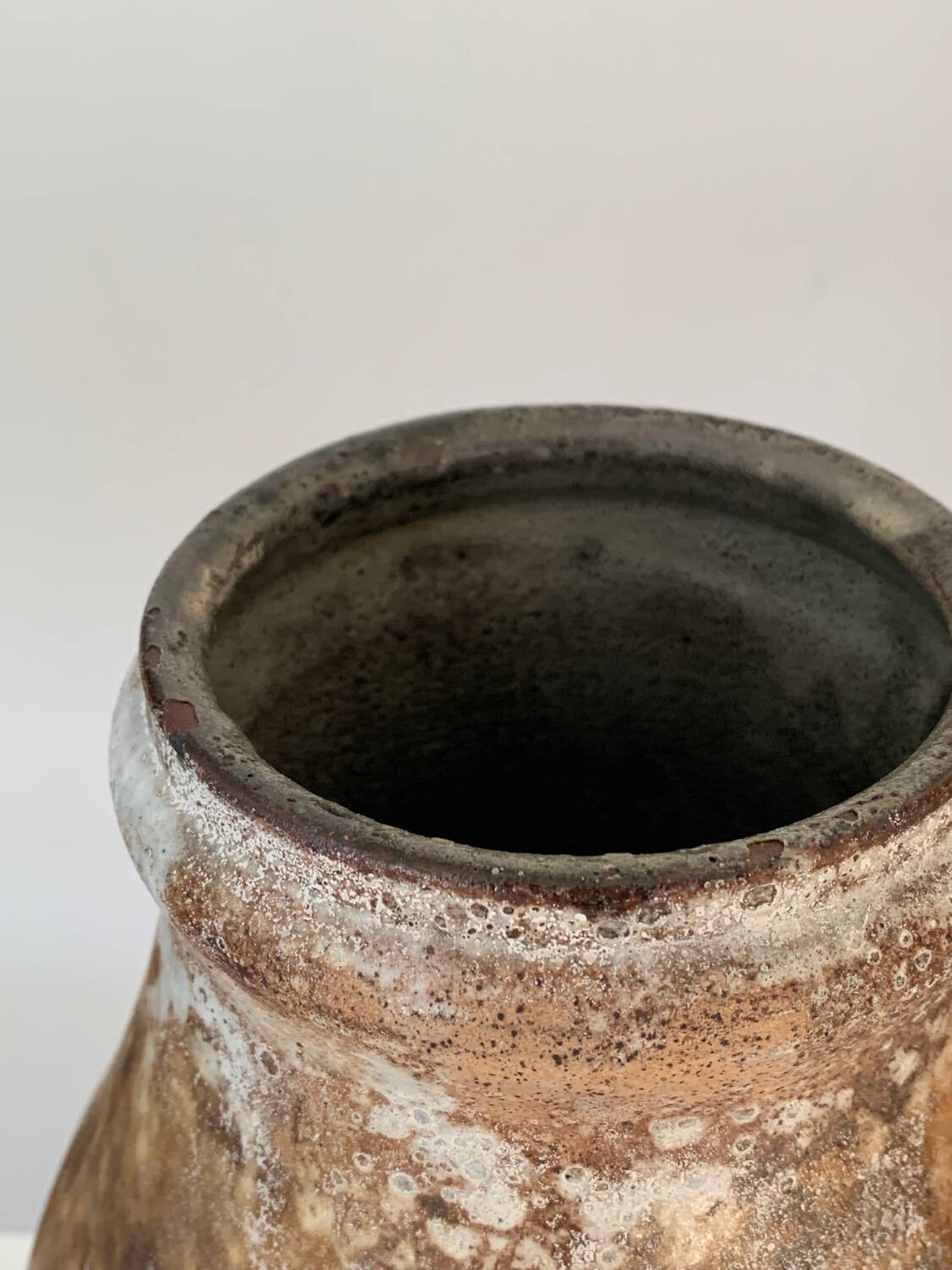 Vase signed Kostanda Vallauris