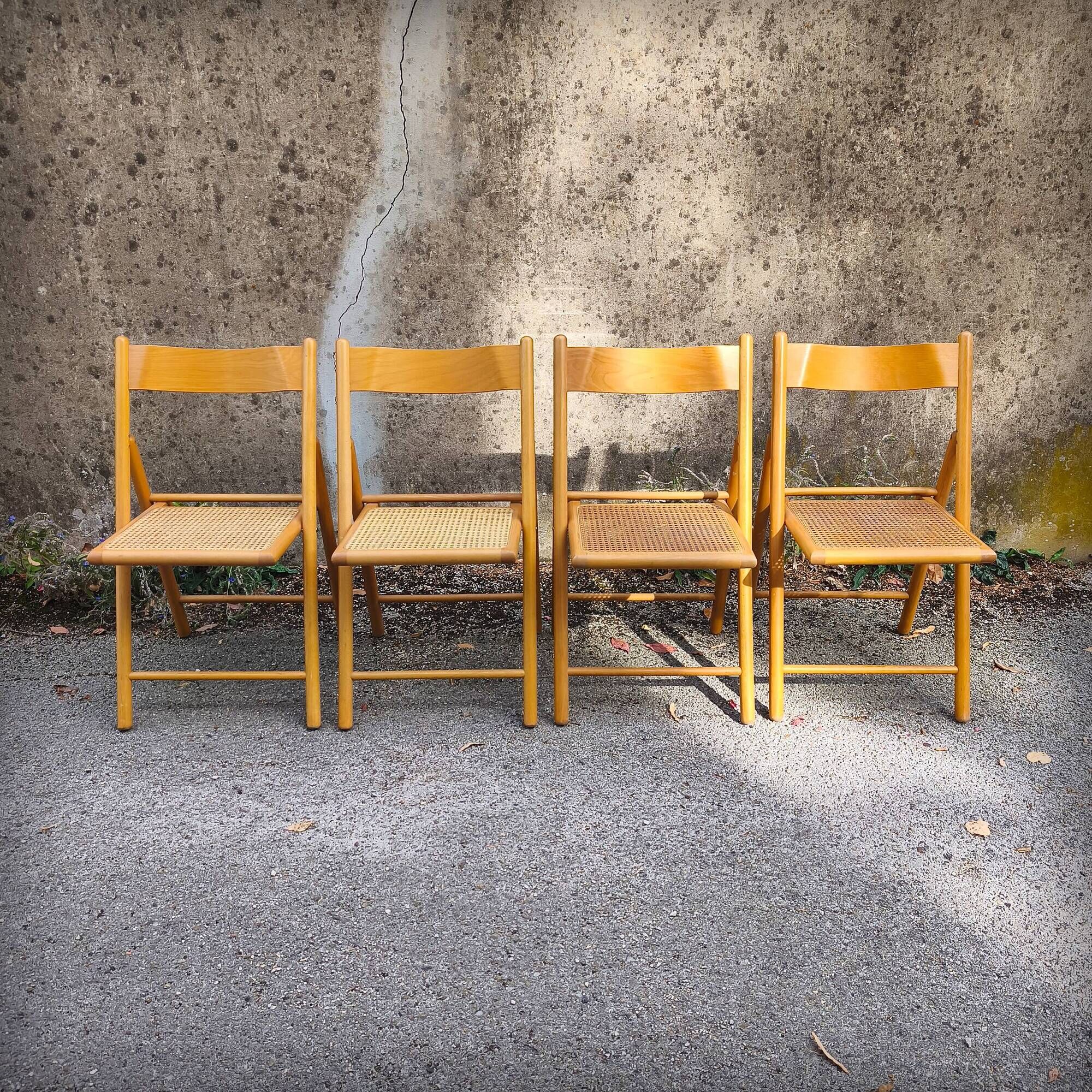 Set of 4 folding chairs in beech and caning by Habitat, 1980s.