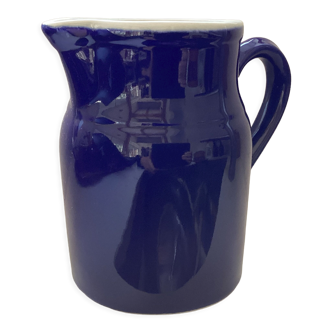 Digoin pitcher